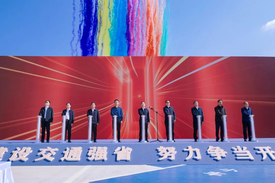 广东阳春至信宜（粤桂界）高速今日通车 粤西再添直通大湾区新通道